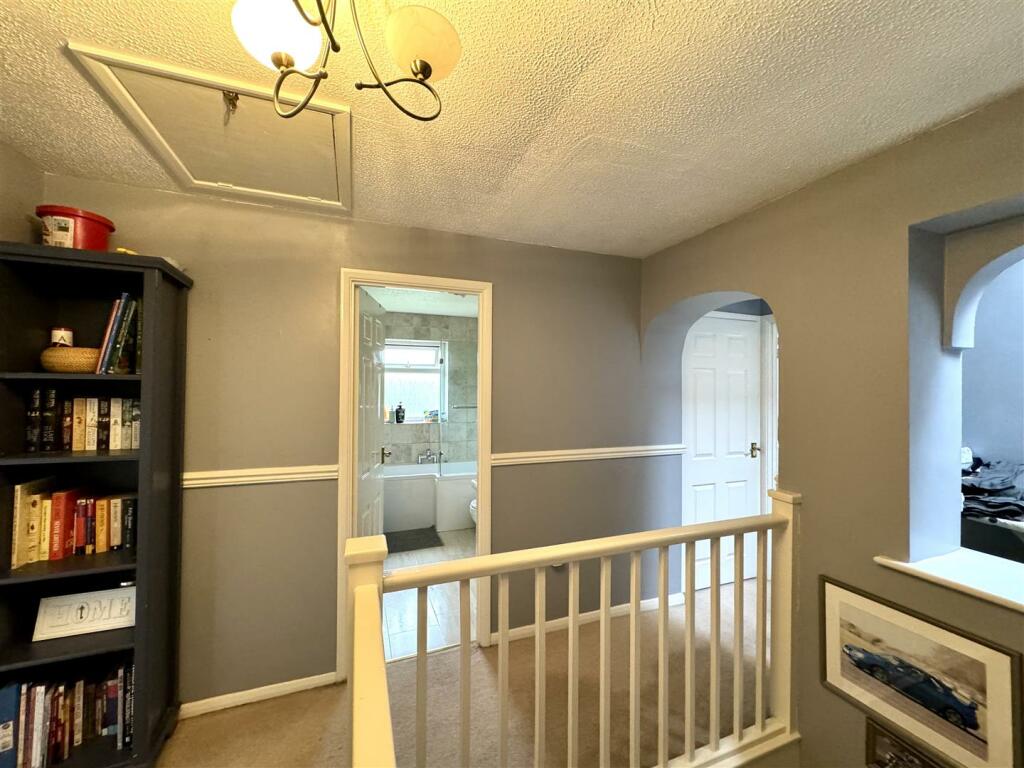 FIRST FLOOR STAIRS AND LANDING
