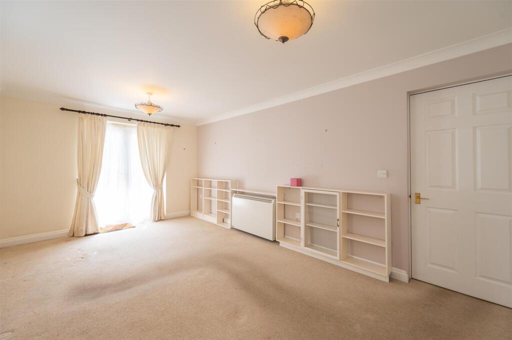 Flat 5 Bank House 25 13.jpg