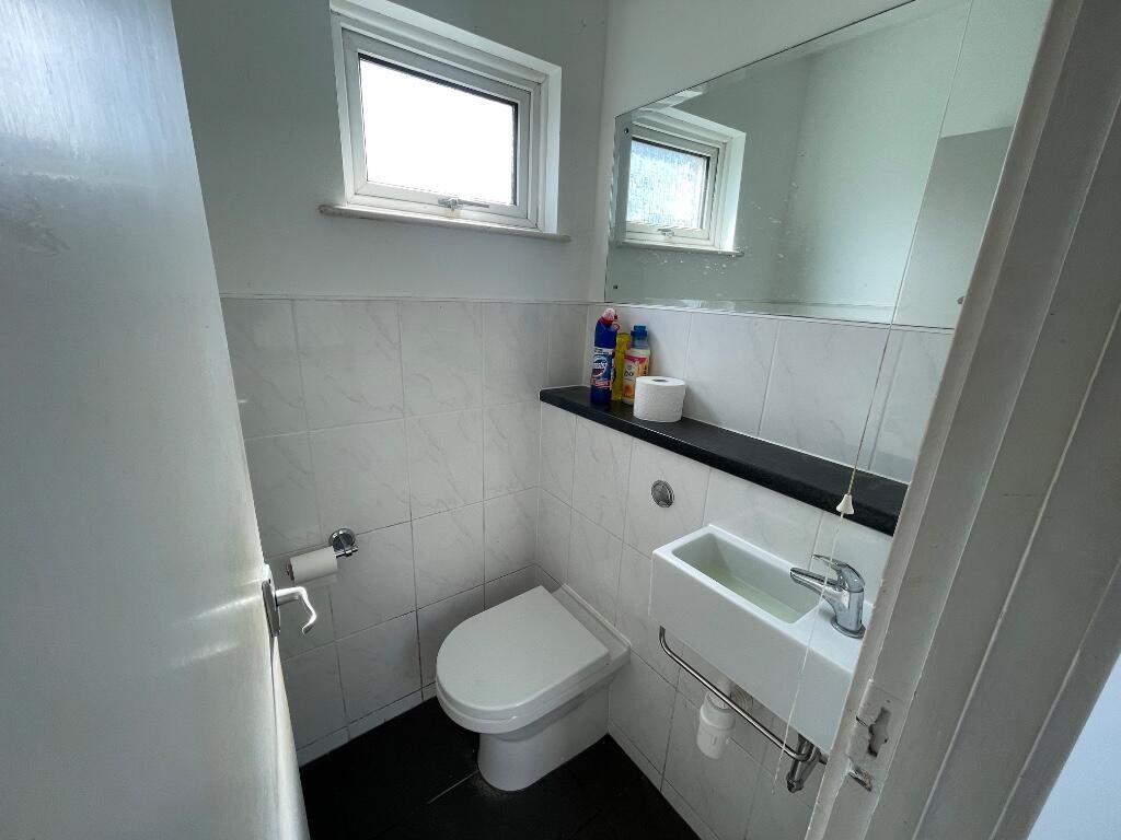 DOWNSTAIRS CLOAKROOM