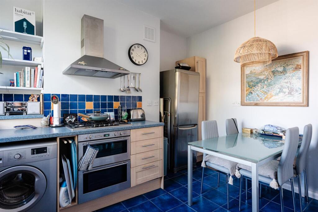 D&amp;D Fonthill Rd-6.jpg