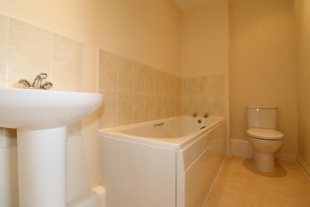 Bathroom.JPG