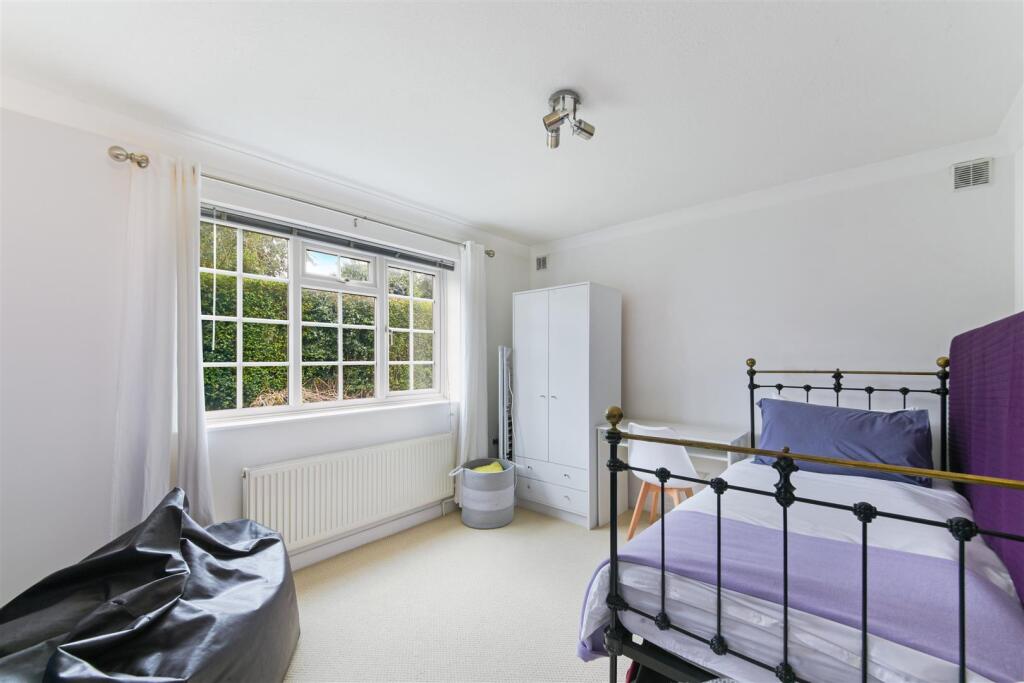 FAIRBAIR COURT (2).jpg