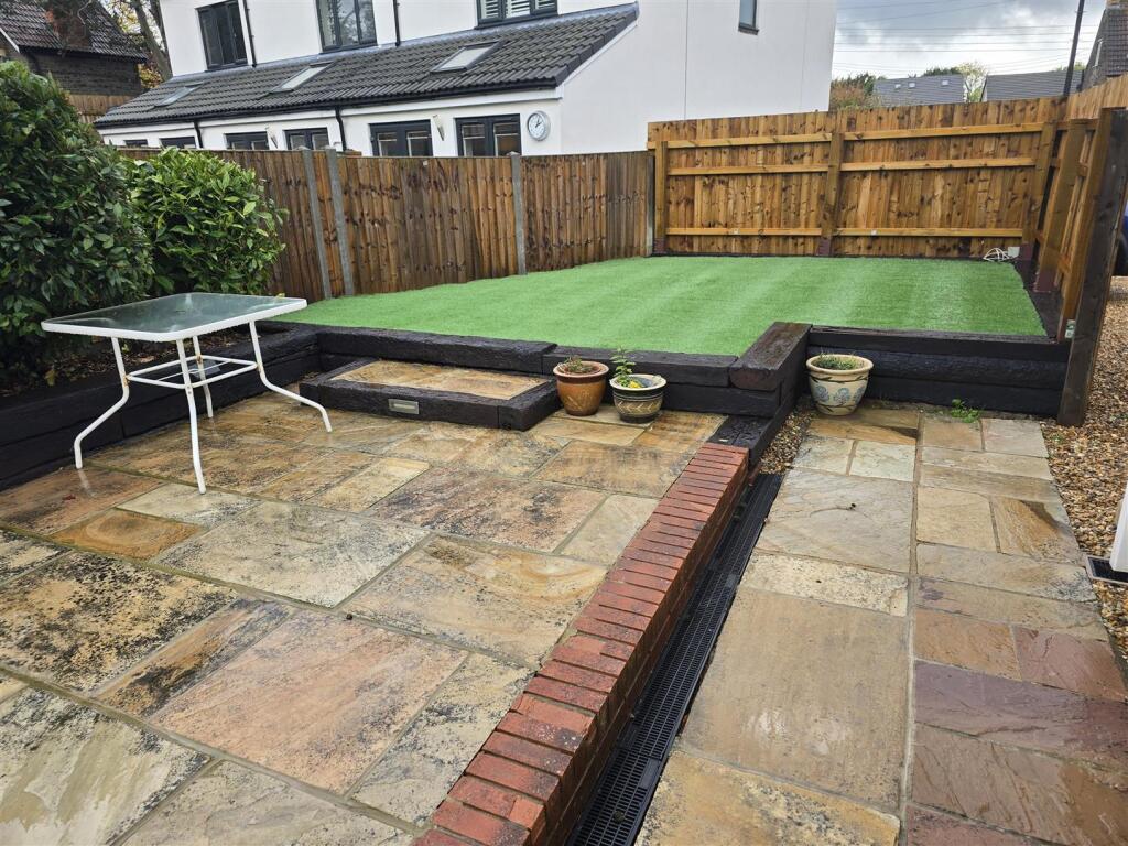 Communal Gardens and Parking Space