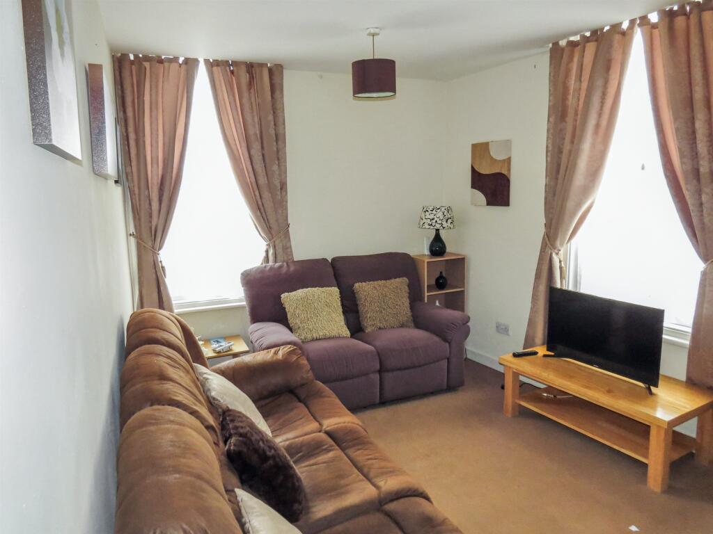 20251014052837 IMG 6102 2YXZa T202510151844.jpg