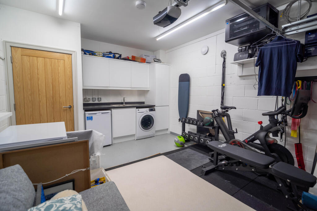 garage and office
