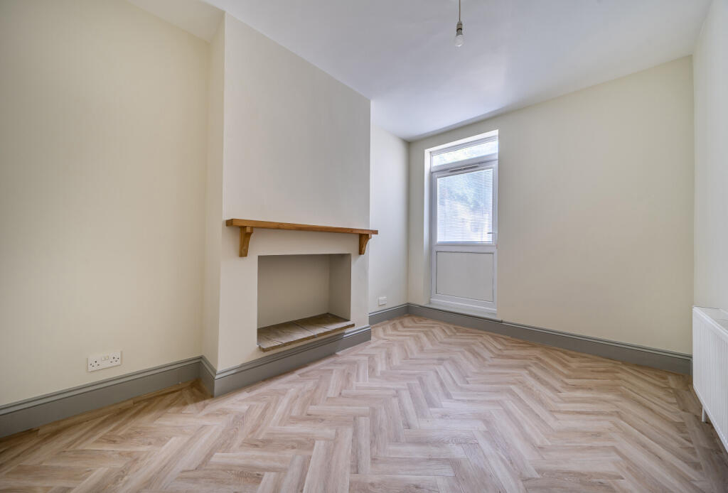 1356107-9-68c9848...