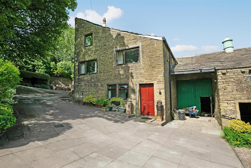 Storr Hall Farm.03.Photoneg.co.uk.jpg