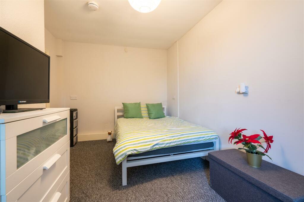 Bedroom 3_.jpg