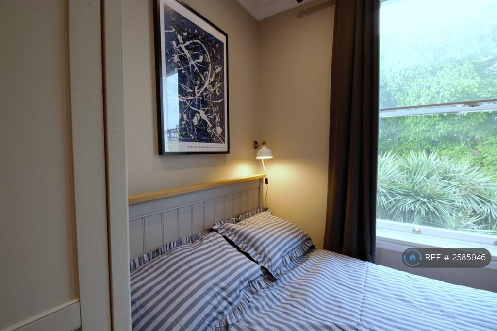 Bedroom/ Sleeping Area