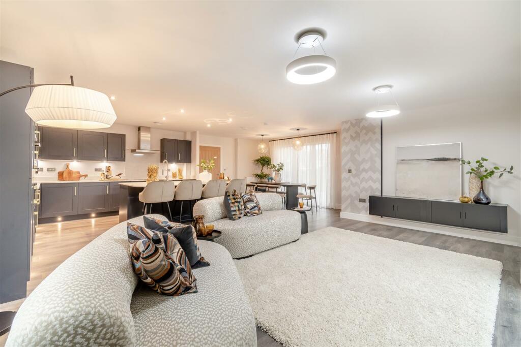 8583344-interior31.jpg