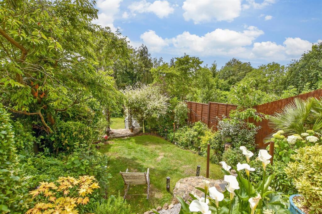 External Lifestyle Photograph