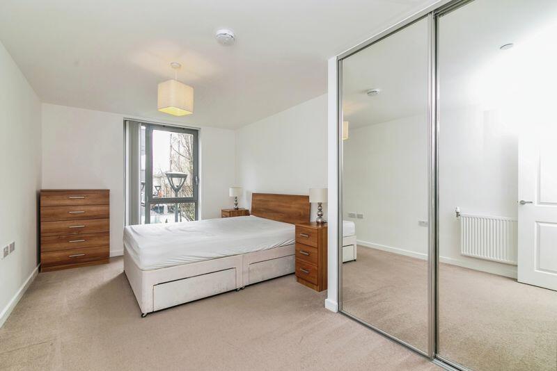 Principle bedroom