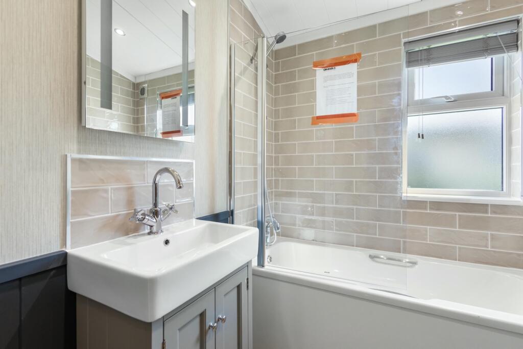 99035fbdb5ee69502e96116d1ff7e3c9cdd9d399176ddaf961