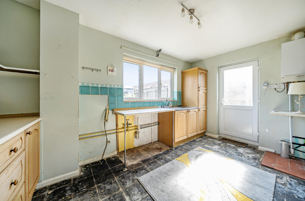 1334091186891f47ad612e