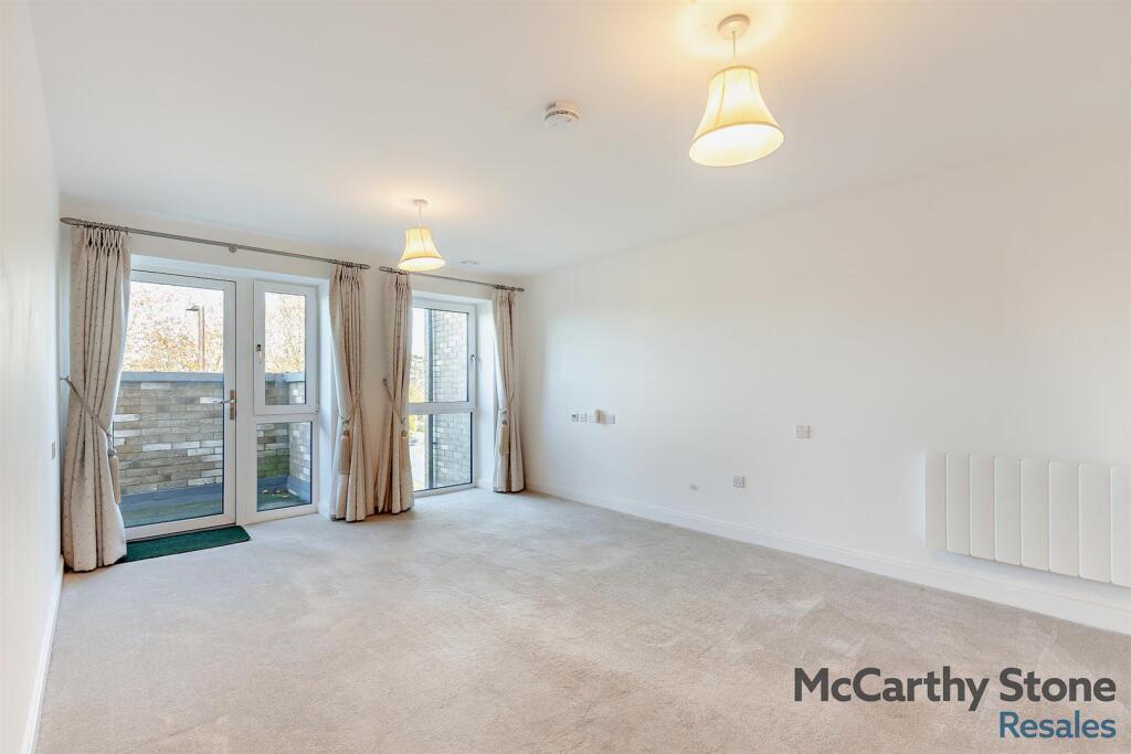 8671384-interior01-800.jpg