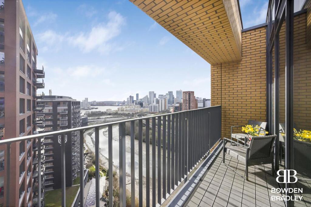Wrap Around Terrace