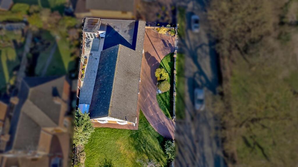 © Webbs Estate Agents © (16 of 40) copy.jpg