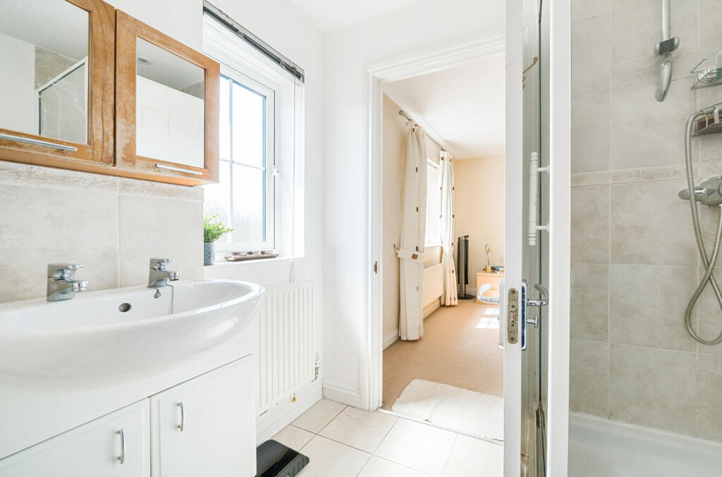 1290642-11-682c84...