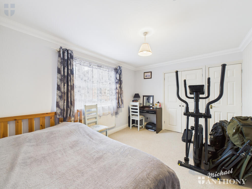 CAM03218G0-PR0796-STILL001