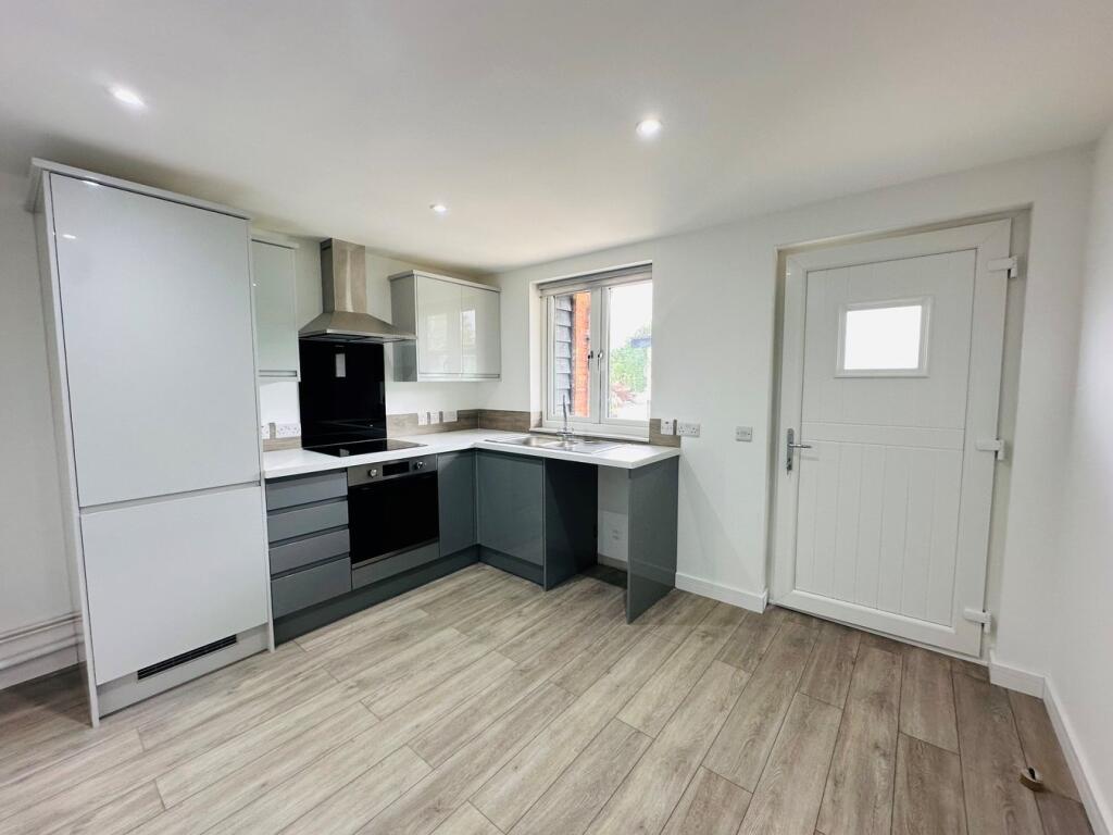 Forest Road, Wokingham, RG40