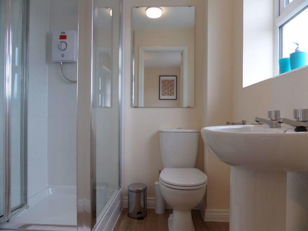 bed1 ensuite