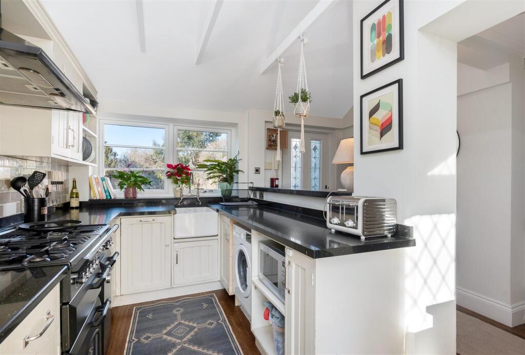 Kitchen.jpg