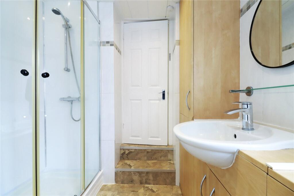 Bathroom/Shower Room