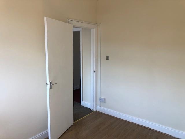 Bedroom1b.jpg