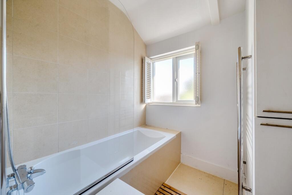 1360375-17-68d5d4...