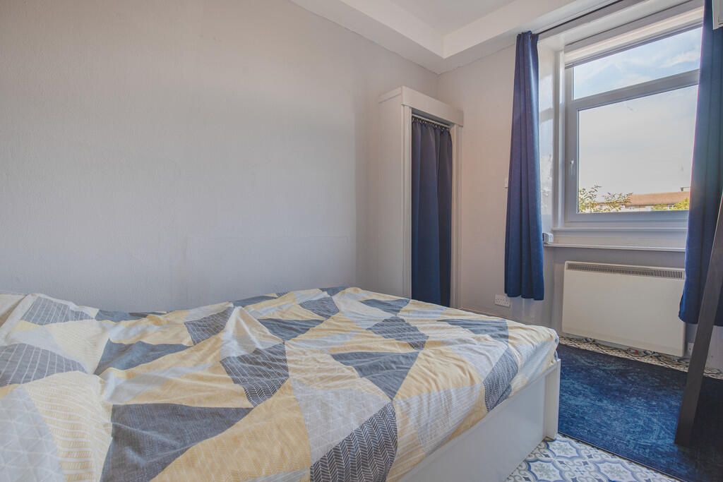 BedroomAngle1