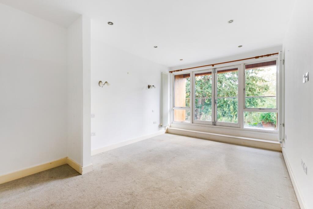 98232_2 Royal Geo...