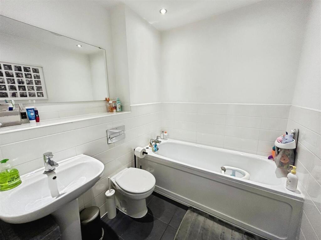 a7c90527-3-4AF6-8D6D-99F30E2E7D94-1729-000000DBC41