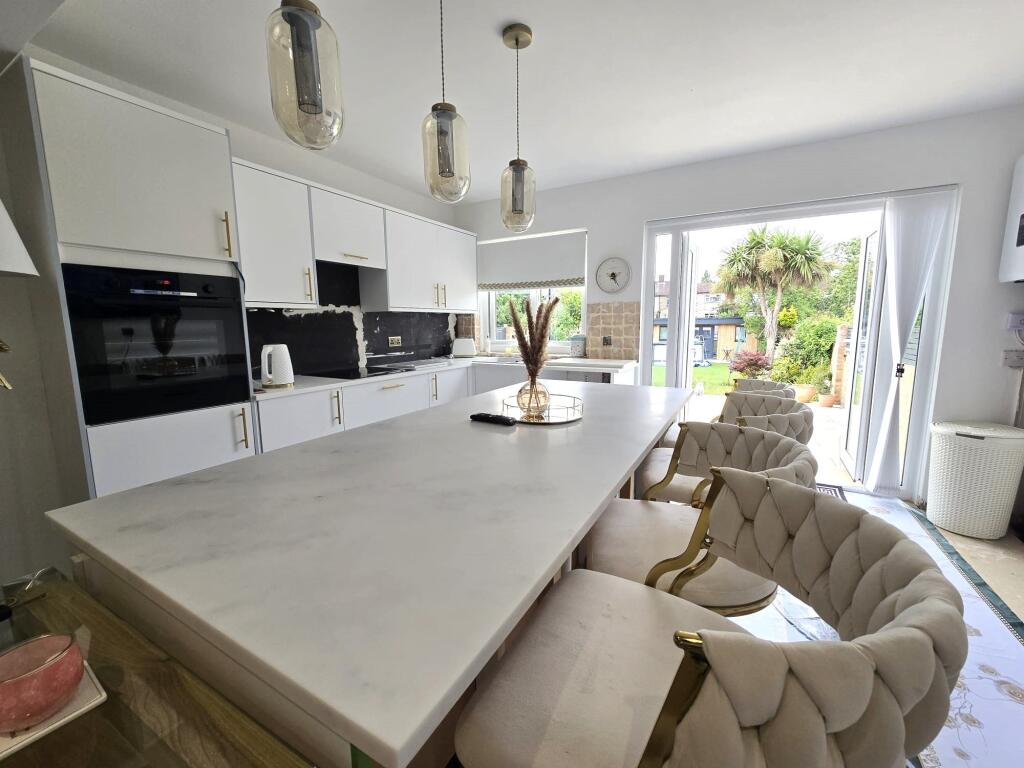 Breakfast Bar