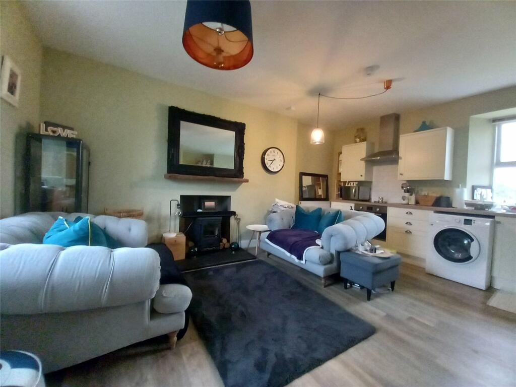 Lounge/Kitchen