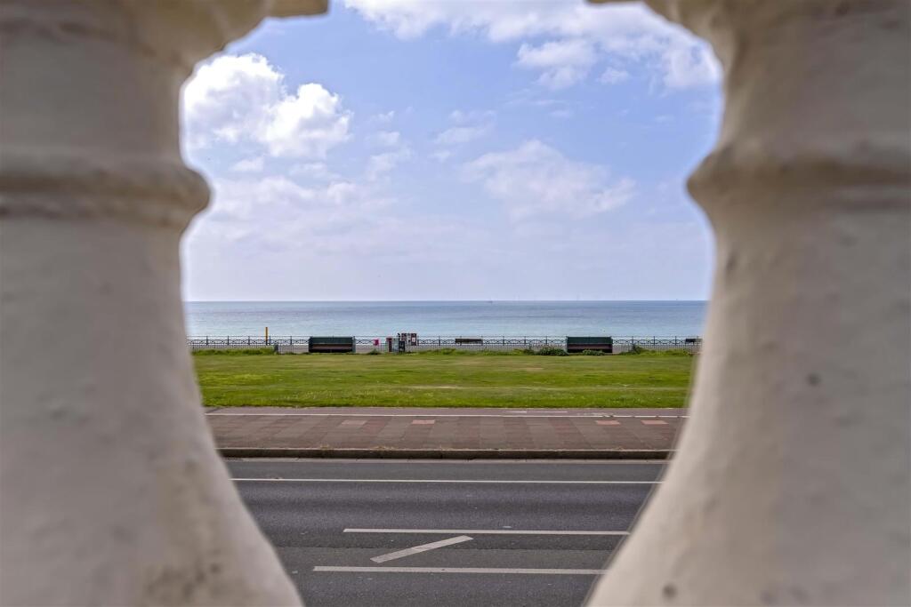 Adelaide Crescent_41.jpg