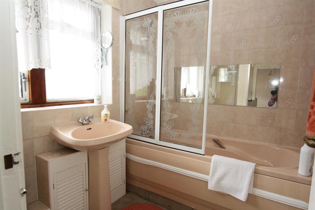 rye ash bathroom updated.JPG