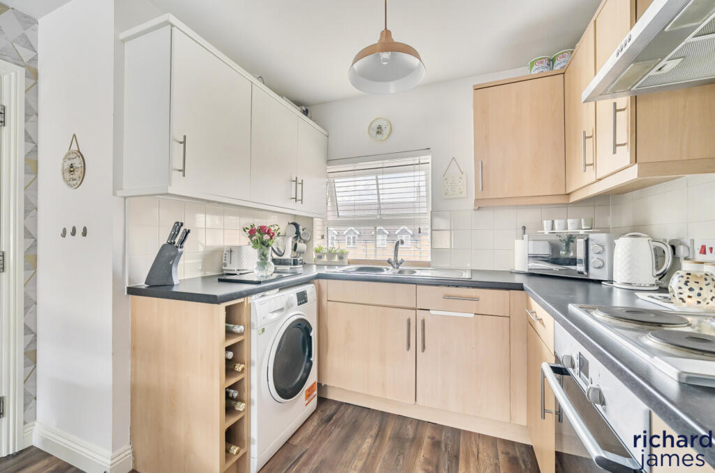 f93d5fc20df1411084b40456288905b2