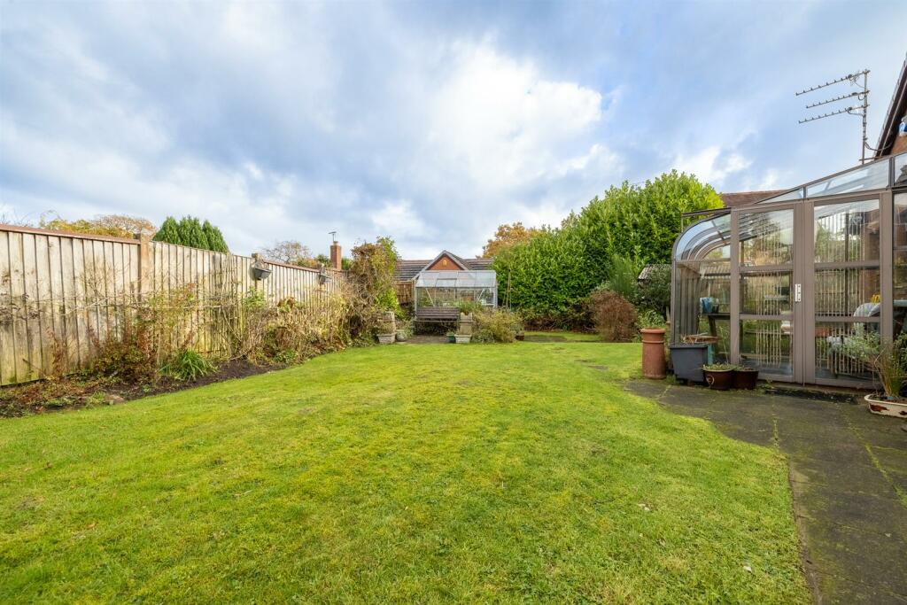 2 Glendale Grove-10.jpg