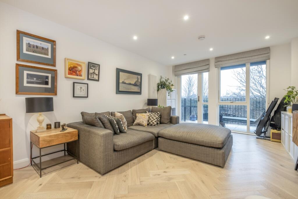 7-Garratt-Apartme...
