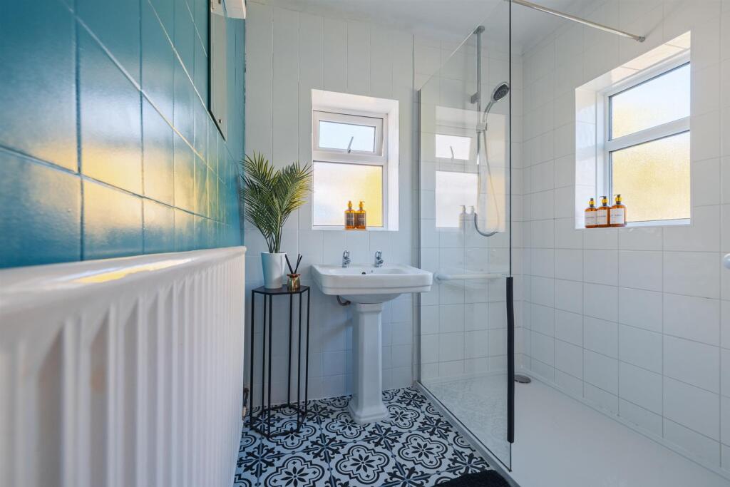 9 Greenfield Ln-26.jpg