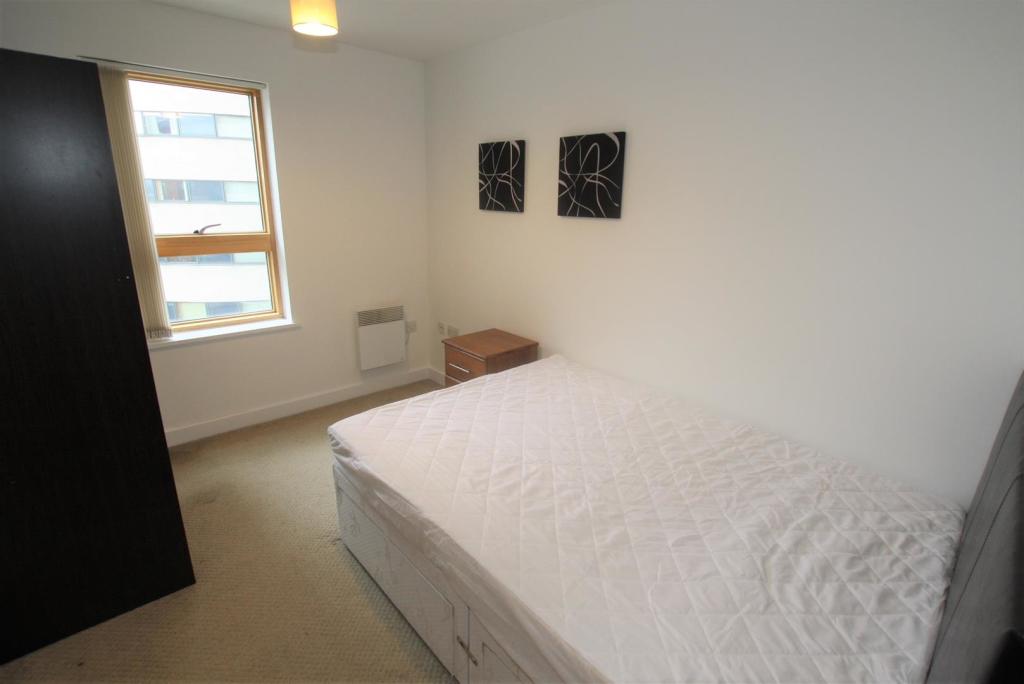 2nd Bedroom.jpg