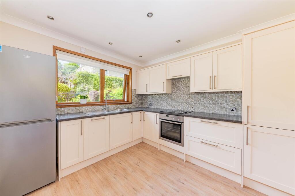 2A Victoria Street Monifieth-3.JPG