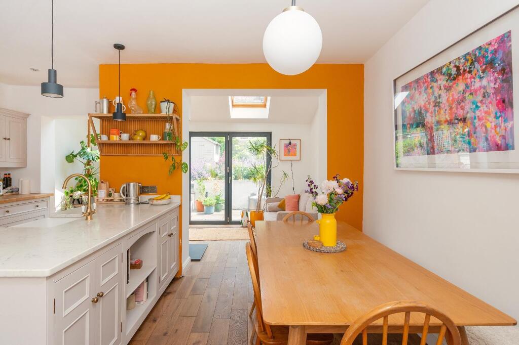 2S8RBN - Kitchen Diner E.jpg