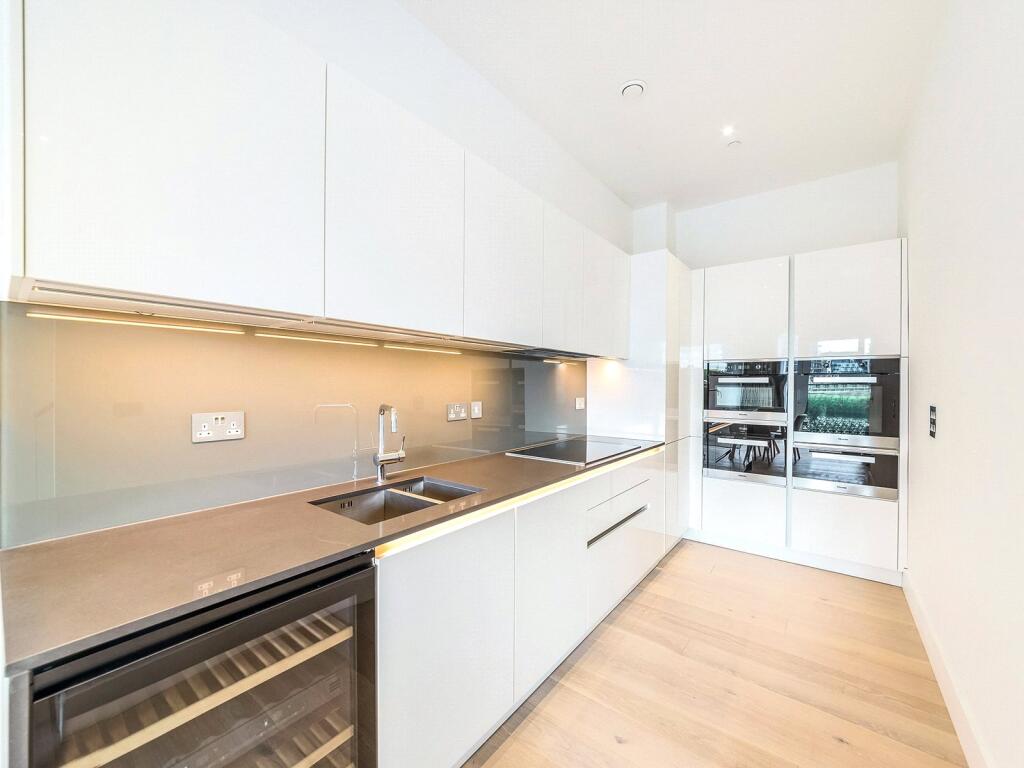 Westbourne Apartment