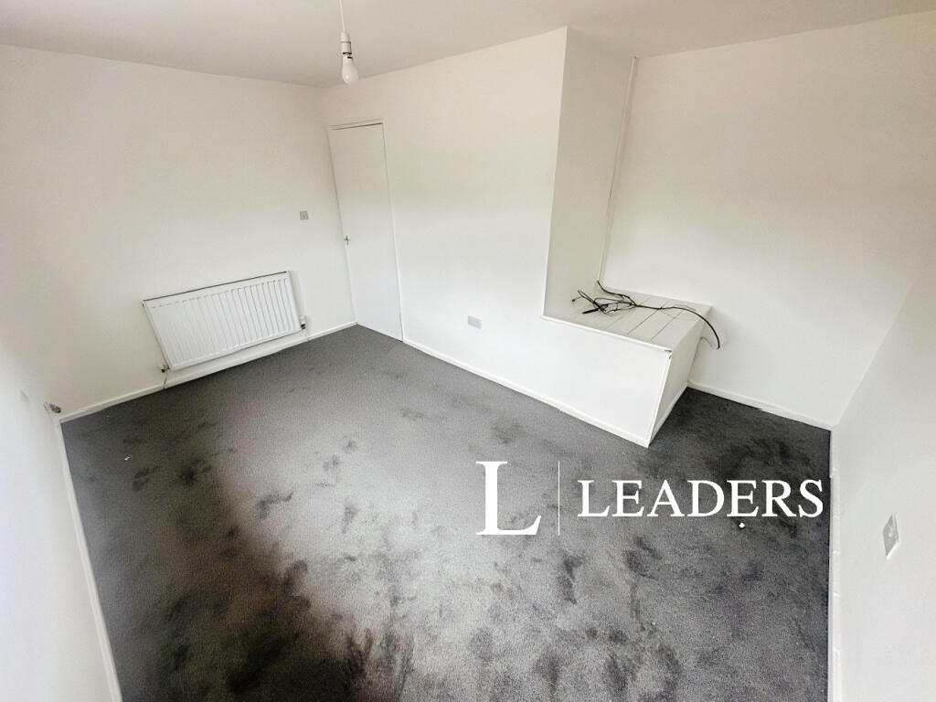 2437e7cb-bedroom 202