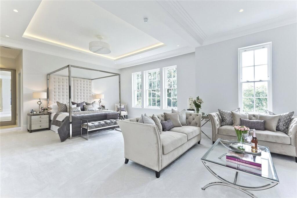 Principal Bedroom