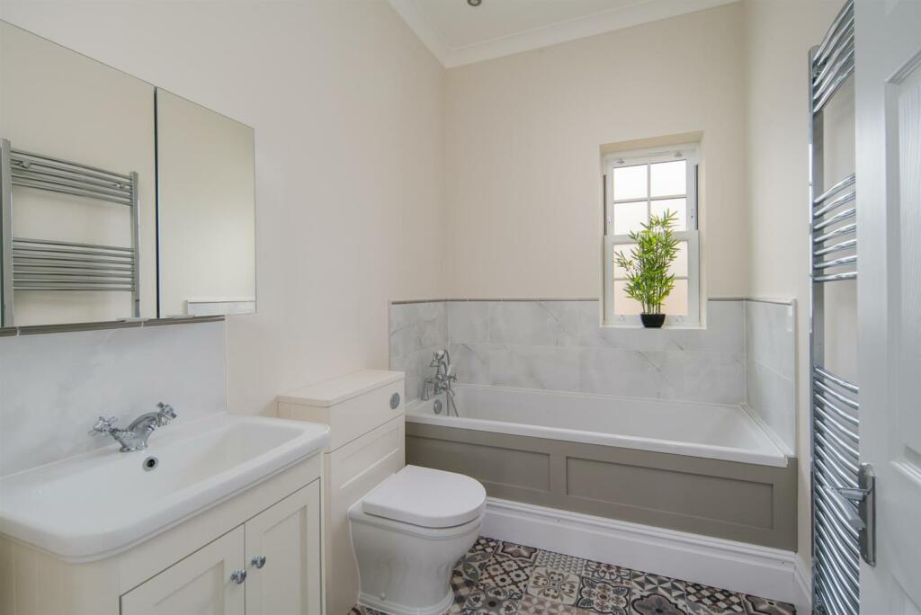 Bathroom.jpeg