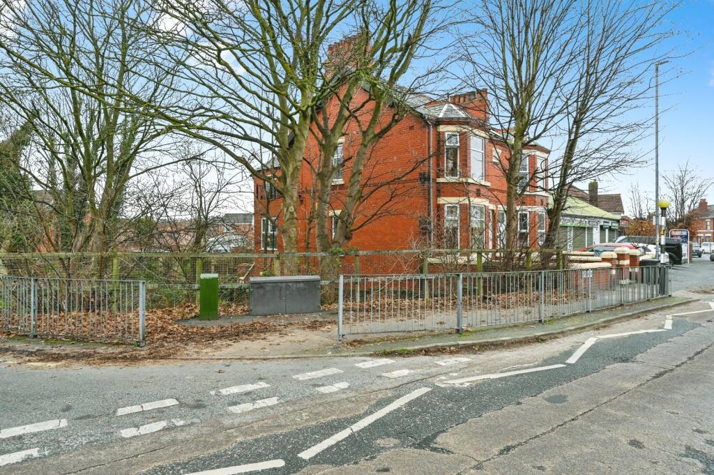 Liverpool Road, Widnes, Cheshire, WA8