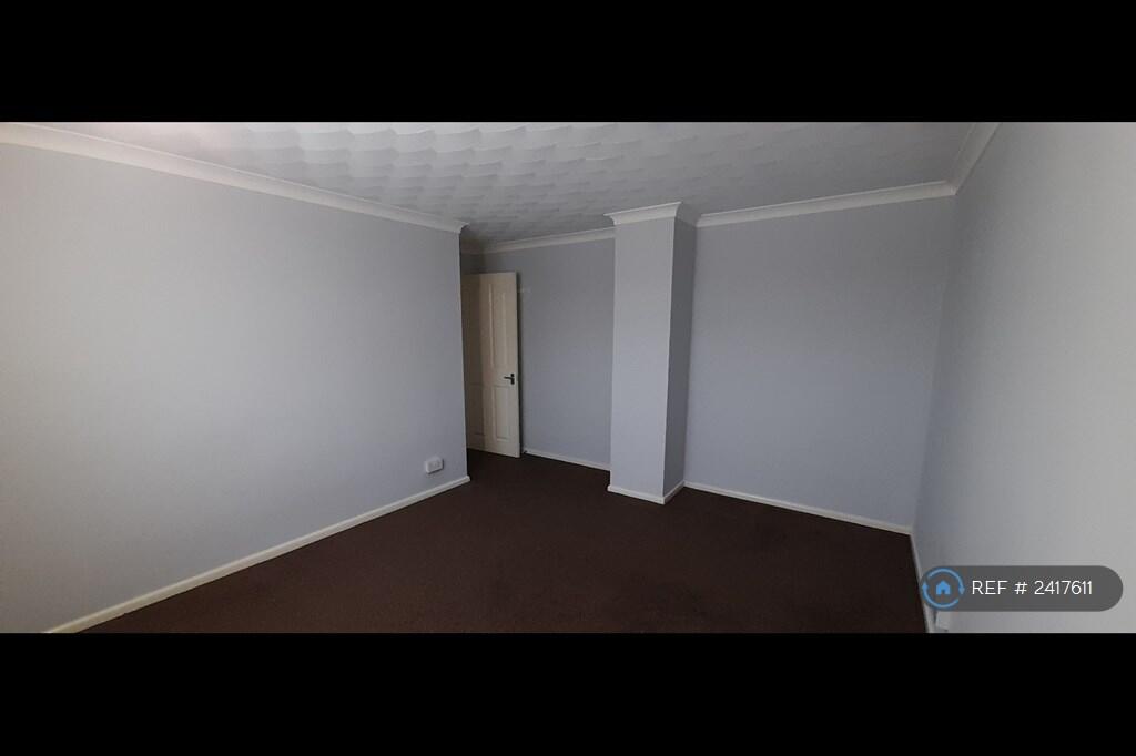 Master Large Double Bedroom 1, Front
