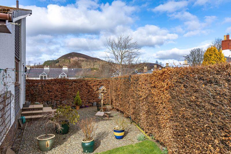 Kitchen Garden to Eildon Hills